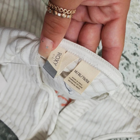 Roxy White Stripe Swim Cover - Picture 6 of 7